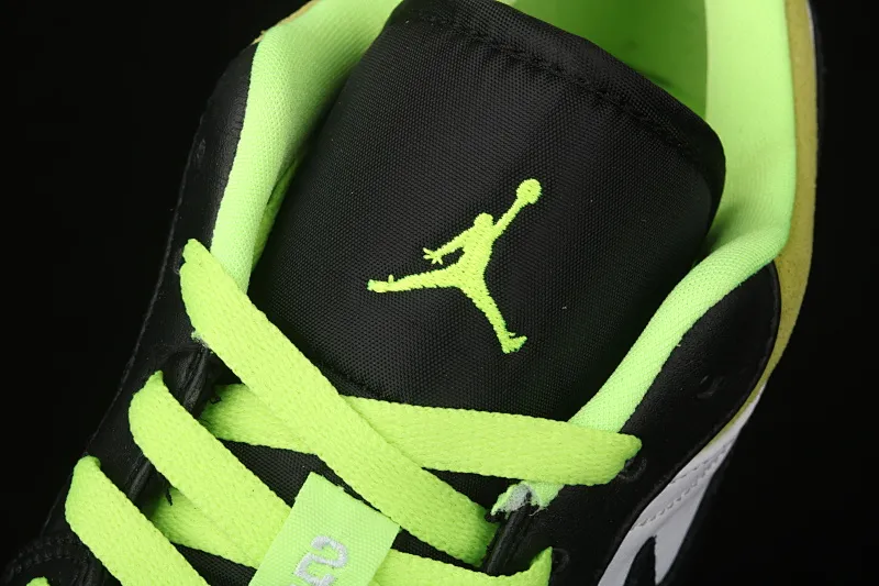 All categories Air Jordan Jordan series basketball shoes Air Jordan 1 Low Air Jordan 1 Low AJ1 Joe 1 low fluorescent green black toe CK3022-003